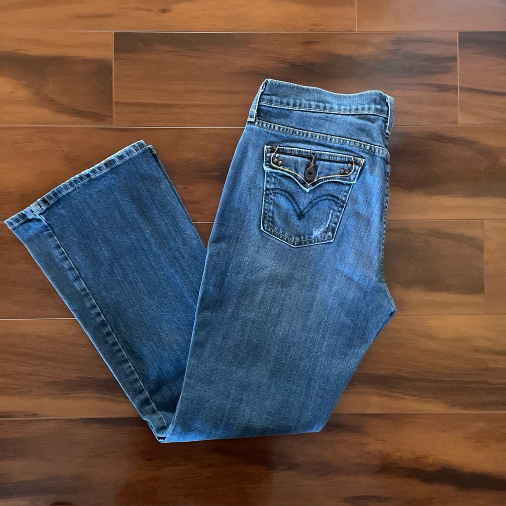 Levi's 515 Boot Cut Jeans Women's Size 10 S - Medium Wash Mid Rise Flap Pockets
